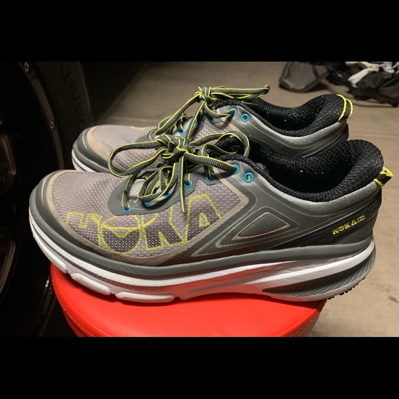 Hoka running shoes size 10, practically new - Picture 1 of 5